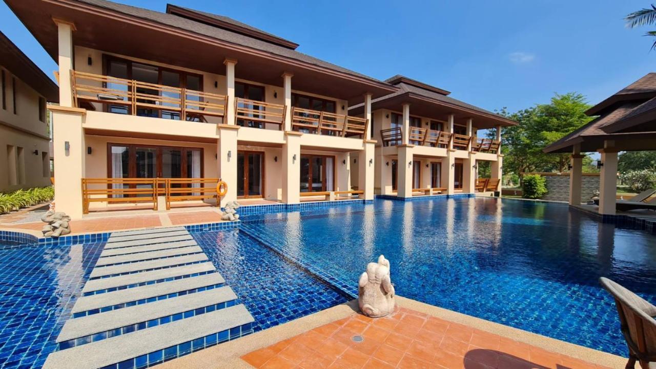 Elegancy Resort HHQ Exterior foto